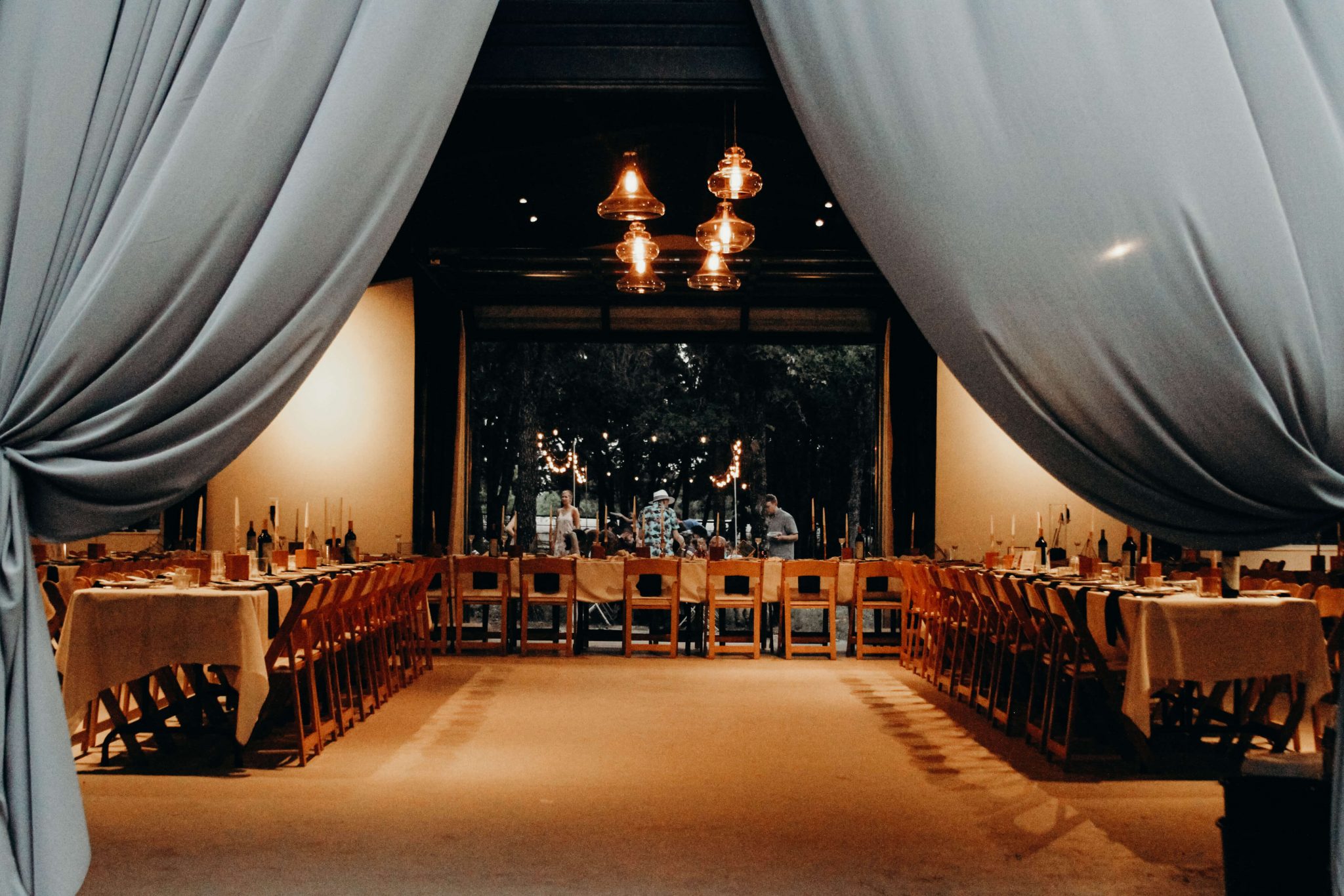 The Forge is an affordable barn wedding venue located near DFW, Texas.